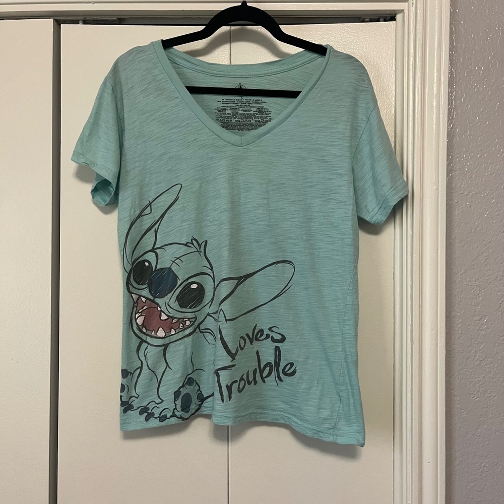 Disney Store Womens 3L Stitch‎ Loves Trouble V Neck T Shirt Teal